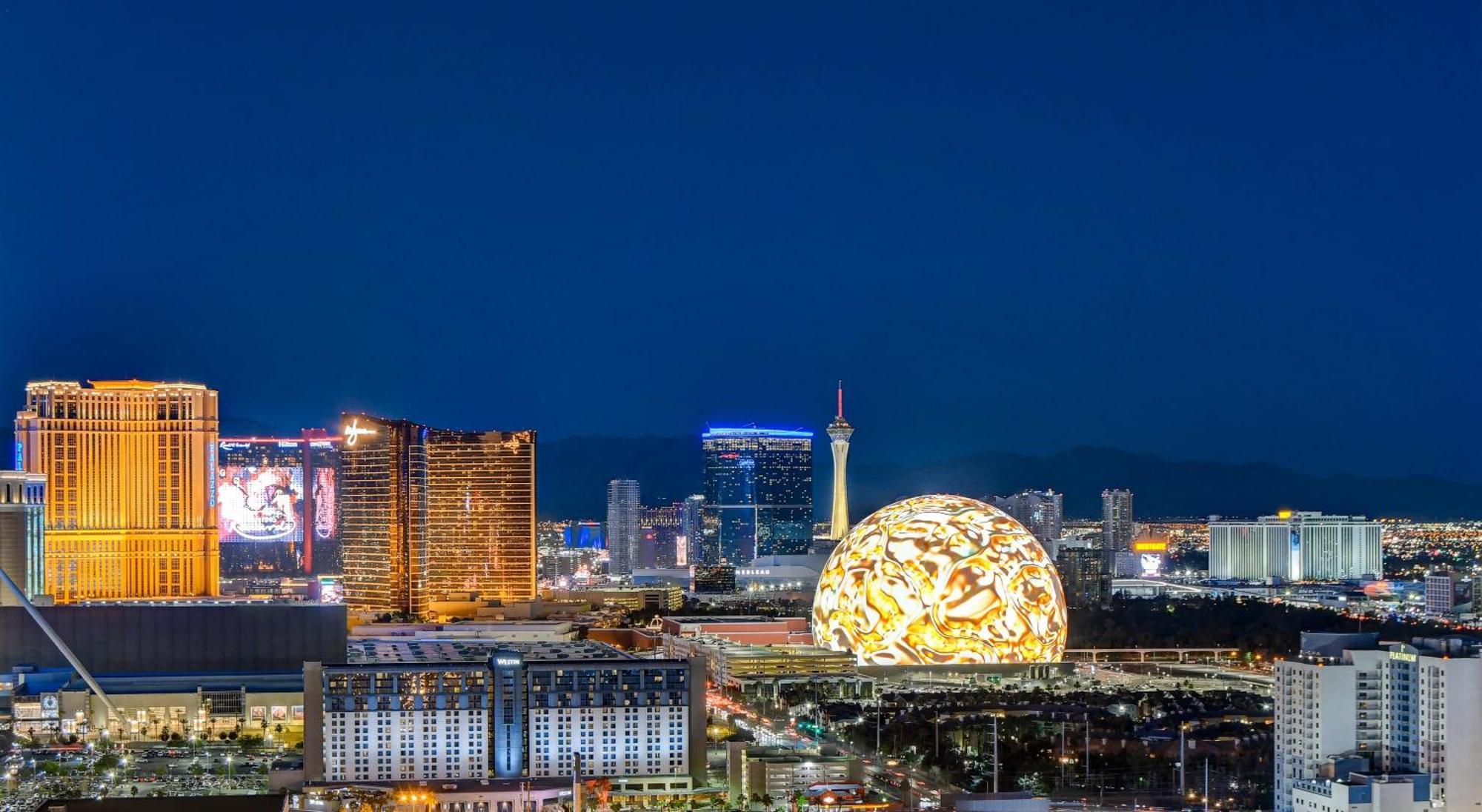 Mgm Signature-27-805 F1 Track & Strip View Balcony Las Vegas Exterior foto